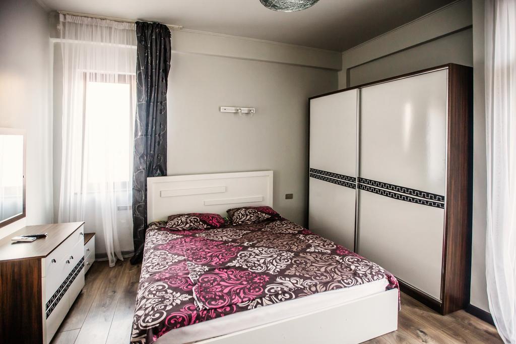 Voyage Flats Apartment Batumi Exterior photo